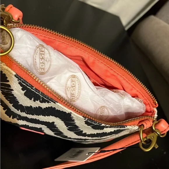 Fossil Zigzag Pattern Crossbody Bag NWT - Picture 7 of 7